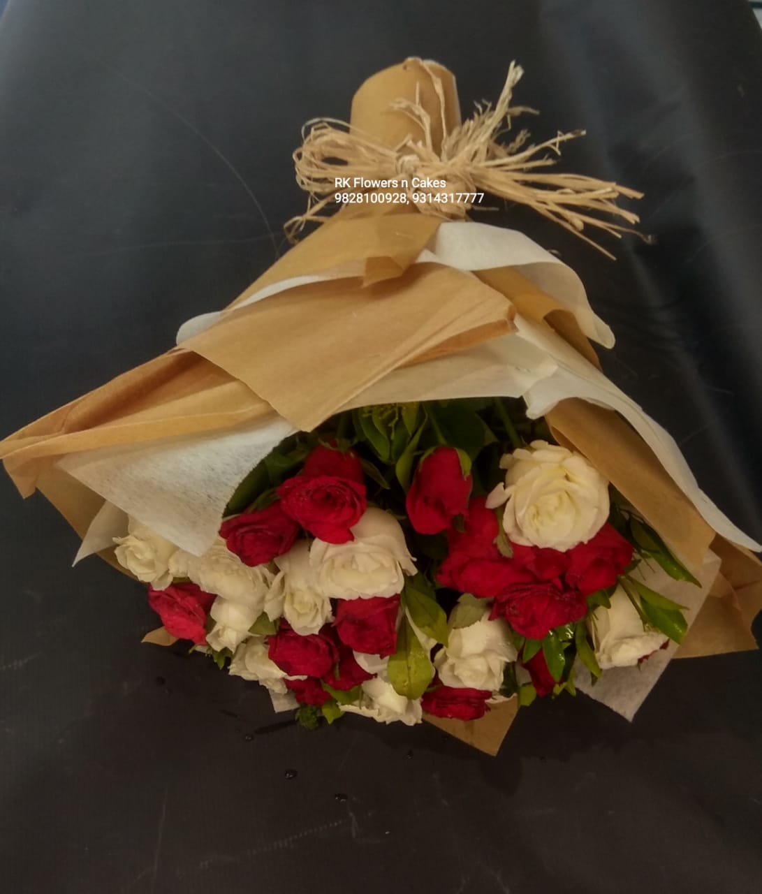 Red & White Roses Bunch